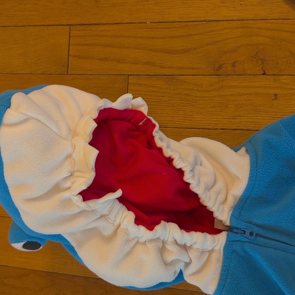 Carter's Shark Costume - Picture 5 of 9